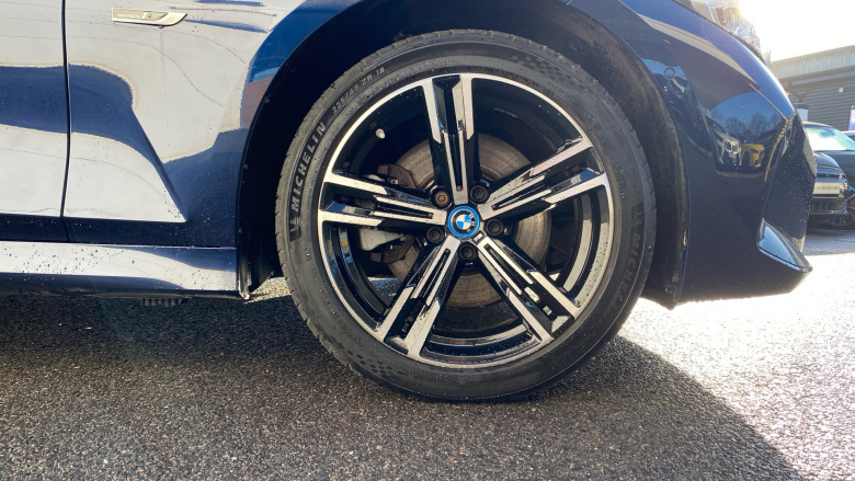 BMW 3 Series 330e xDrive M Sport 4dr Step Auto Saloon